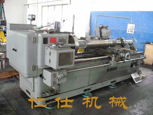 臥式滾齒設(shè)備 - 副本.jpg